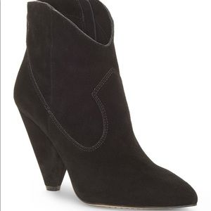 Vince Camuto Suede Movinta bootie